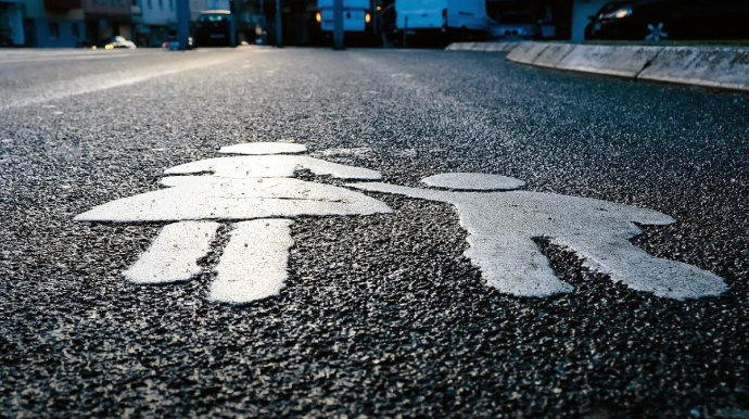 Sumqayıtda ana və azyaşlı qızını avtomobil vurub 