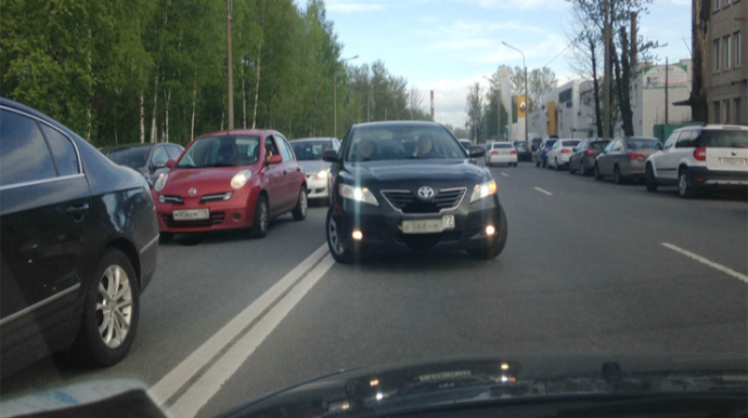 Əks zolağa çıxaraq faciəyə səbəb olan sürücüyə cəza verildi