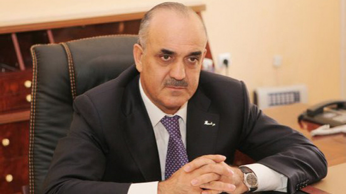 Sabiq şöbə müdiri nöqsanlara görə 33 min manat rüşvət verib - Səlim Müslümovun məhkəməsi 
