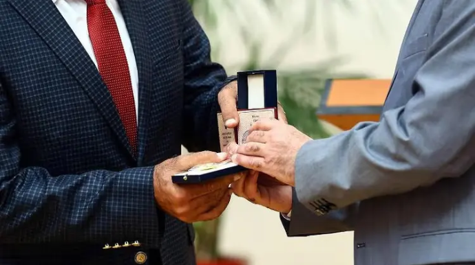 Fəxri adlara görə təqaüd alanların SAYI AÇIQLANDI 