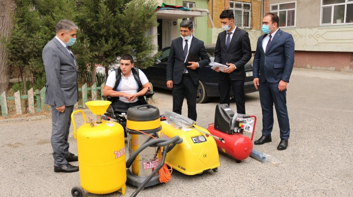 İki qaziyə özünüməşğulluq proqramı çərçivəsində aktivlər təqdim edilib  - FOTO