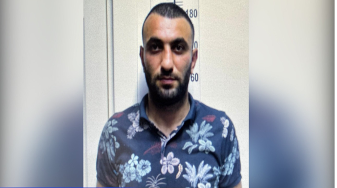 Bakıda "Makarov"la gəzən şəxs tutuldu - VİDEO 