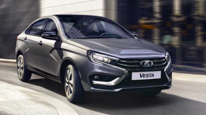 Yenilənmiş "Lada Vesta" ailəsinin ilk şəkilləri dərc olunub