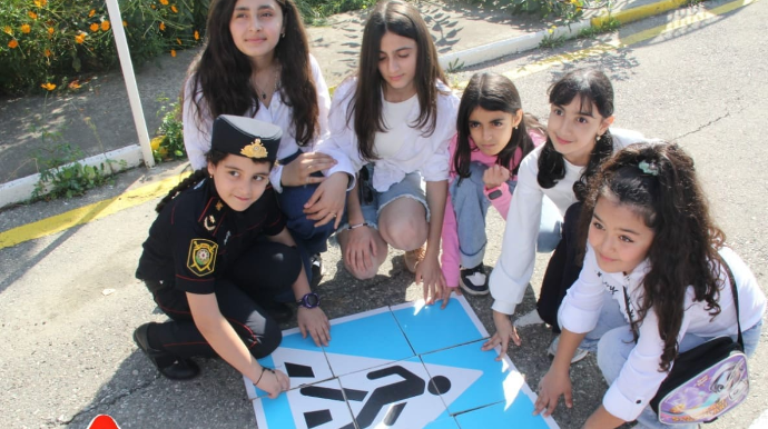 Yeni dərs ili başladı – Yol Polisi uşaqların təhlükəsizliyi üçün hərəkətə keçdi - FOTO