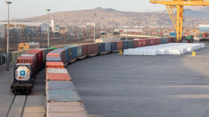 Beş ayda dəmir yolu ilə 7 milyon tondan çox yük daşınıb 