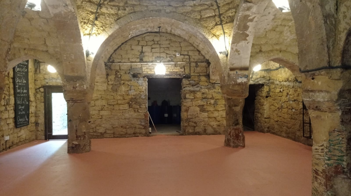 Yasamalda iki əsrin hamamı dağıntıların ortasında qalıb; mühafizə edən qurum yoxdur - FOTO 