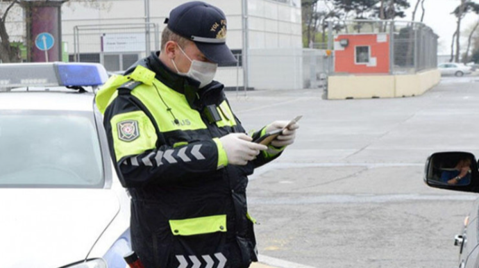 Azərbaycanda bu universitetin maşını cərimələndi