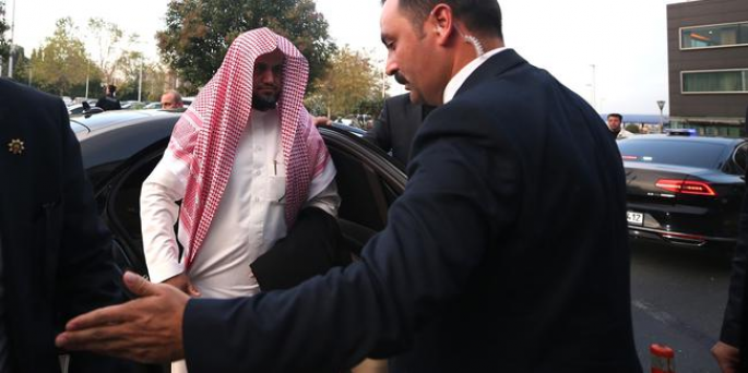 Baş prokuror hava limanından geri qaytarıldı