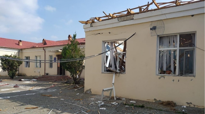 Ermənilər Tərtərdə məktəbə top mərmisi atıb