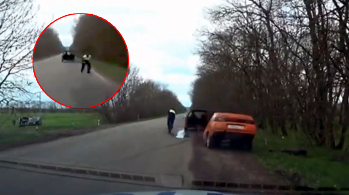 Yol polisinin qovduğu avtomobil iki yerə bölündü – VİDEO 