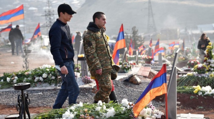 "Laçın dəhlizi yalnız müharibə yolu ilə açılacaq" - Erməni siyasətçi 