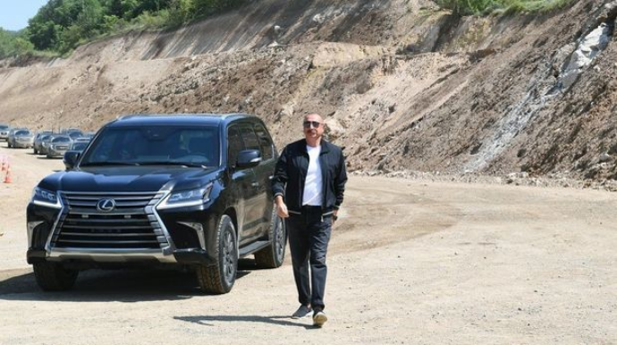 İlham Əliyev azad olunmuş ərazilərdə bir sıra obyektlərin tikintisi ilə tanış olub   - FOTO