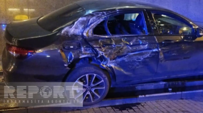 Bakıda minik avtomobili “KamAZ”la toqquşdu  - FOTO