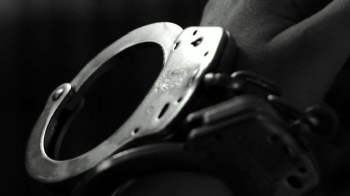 Departament direktorunun müavini rüşvətə görə həbs edilib