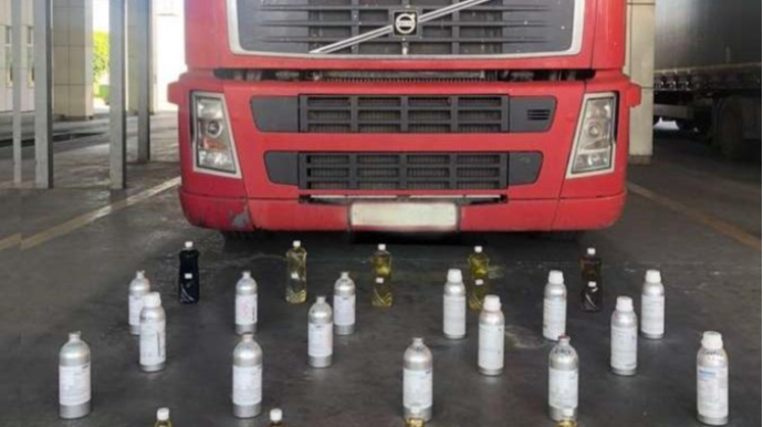 Yük avtomobilinin qoşqusunda ətir yağları aşkarlandı  - FOTO