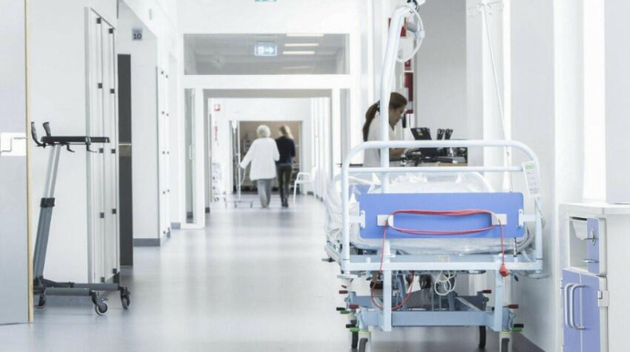 Mingəçevirdə evdə yanğın zamanı xəsarət alan şəxs xəstəxanada ölüb 