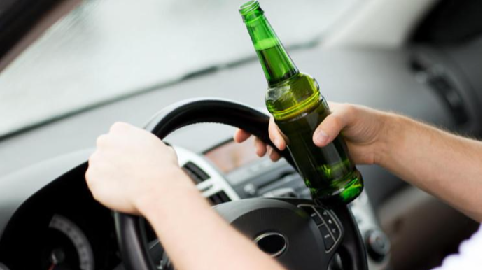 Təlim maşınının sərxoş müəllimi tutuldu 