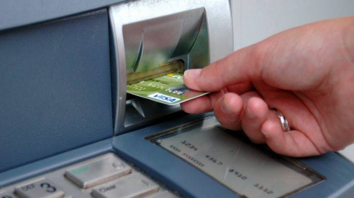 Bank kartlarından oğurluq edənlər tutuldu 