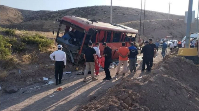 Avtobus qəzaya uğradı:  Çox sayda yaralanan var