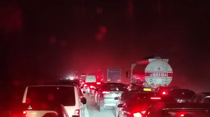 Hacıqabulda tıxac: Bakı-Qazax yolunda hərəkət dayandı - FOTO - VİDEO - YENİLƏNİB