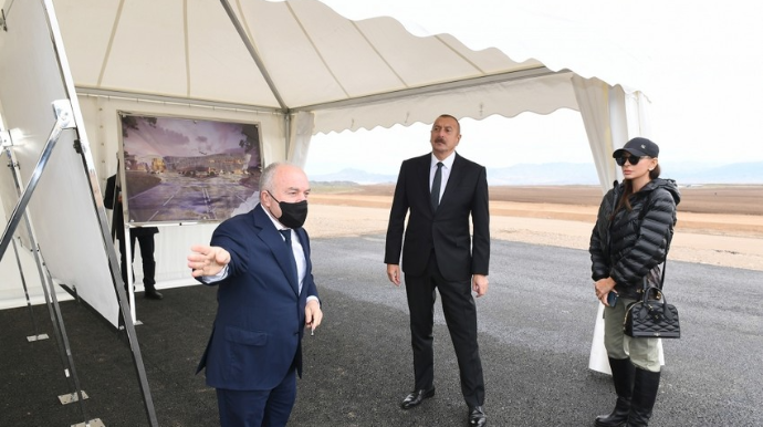 Prezident Zəngilan Beynəlxalq Hava Limanının tikintisi ilə tanış olub - FOTO