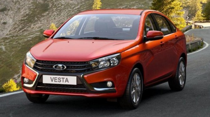 «АвтоВАЗ»  пересмотрел одну из комплектаций Lada Vesta  - ФОТО
