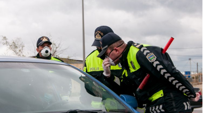 Azərbaycanda yeni polis rəisi məhkəməyə verildi - Cəriməni vaxtında ödəməyib 