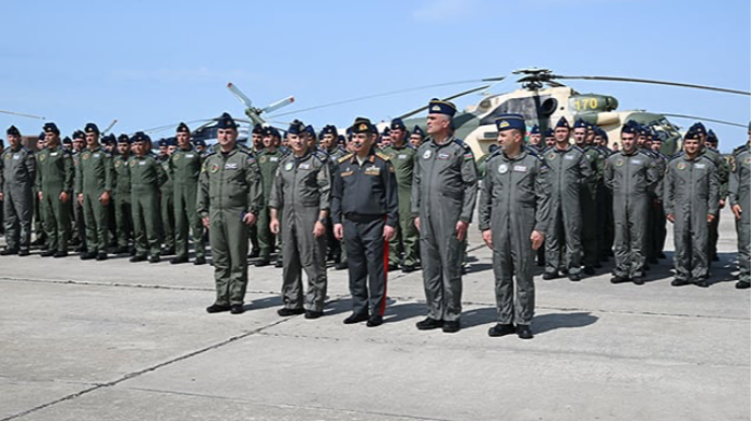 MN rəhbərliyi şəxsi heyətlə görüşdü - FOTO