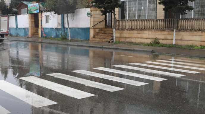 Daha iki küçədə piyada keçidləri yeniləndi - FOTOLAR 