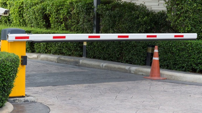 Məhəllələrdə şlaqbaum quraşdırmaq hansı halda qanunidir? – Ekspert İZAH ETDİ - VİDEO