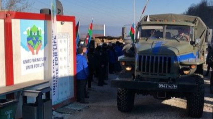 Sülhməramlıların avtomobilləri Xankəndi yolunda maneəsiz hərəkət edirlər  - FOTO - VİDEO