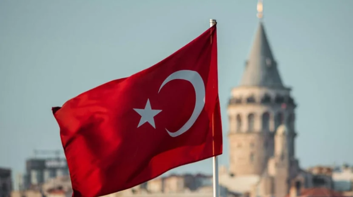 Türkiyədə FACİƏ:  Ev dağıldı, ÖLƏN  VAR  - VİDEO