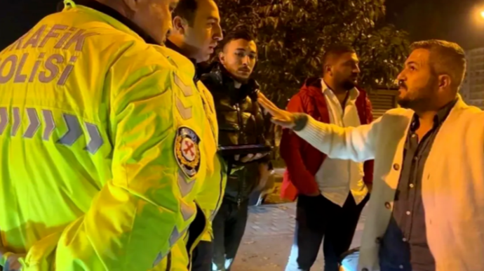 Sərxoş sürücü saxlanıldı: "Sürücülük vəsiqəmi alma, cərimə yaz"