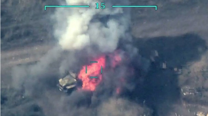 Ermənilərin döyüş vasitələri və hərbi təyinatlı obyektləri sıradan çıxarılır - RƏSMİ 