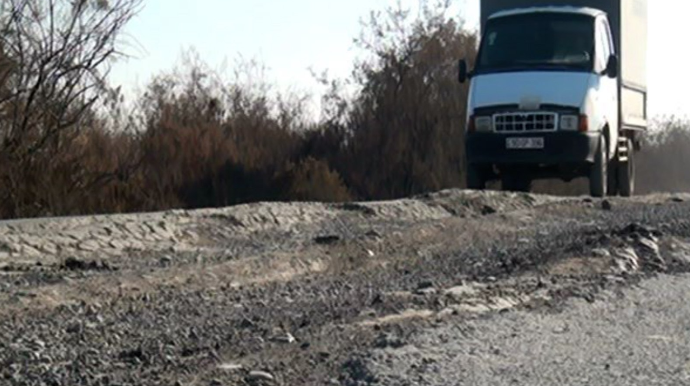 Kürdəmirdə 12 kəndi birləşdirən yol BƏRBAD DURUMDA – FOTO