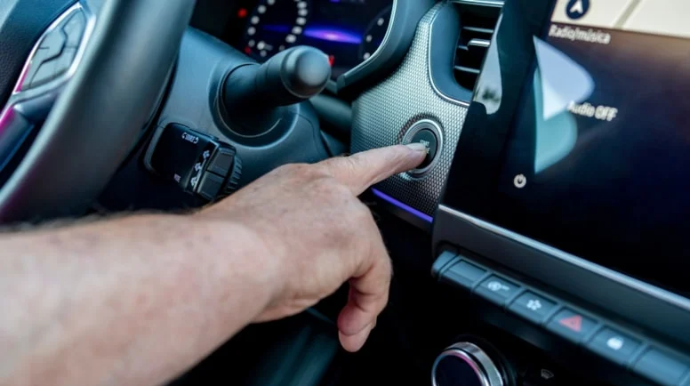 Maşınlardakı “Start-stop” funksiyası tarix olur; ABŞ maliyyəni dayandırdı- RƏSMİ 