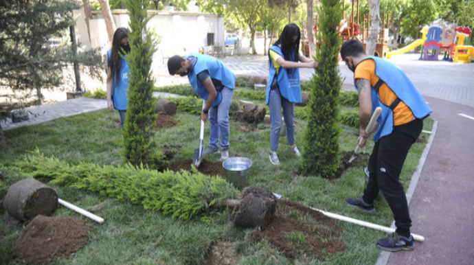 Nərimanovda növbəti “Bizim həyət” sakinlərin istifadəsinə verilib - FOTO 