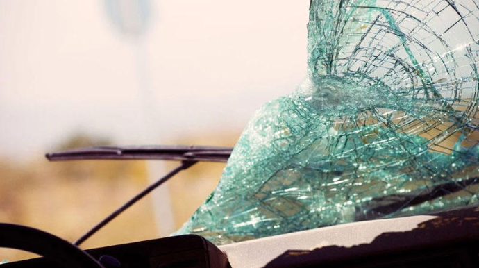 Göygöldə "VAZ-2106" və "UAZ" toqquşdu: yaralılar var 