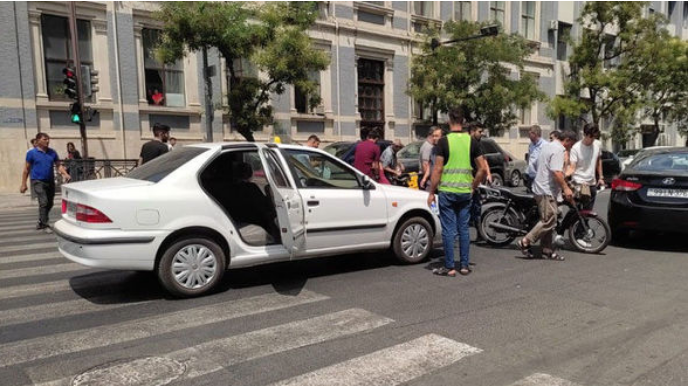 В Баку автомобиль столкнулся с мотоциклом,  есть пострадавший - ФОТО