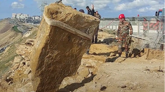 Bakı Kənar Dairəvi yolunda doğru uçqun təhlükəsi aradan qaldırılır - VİDEO 