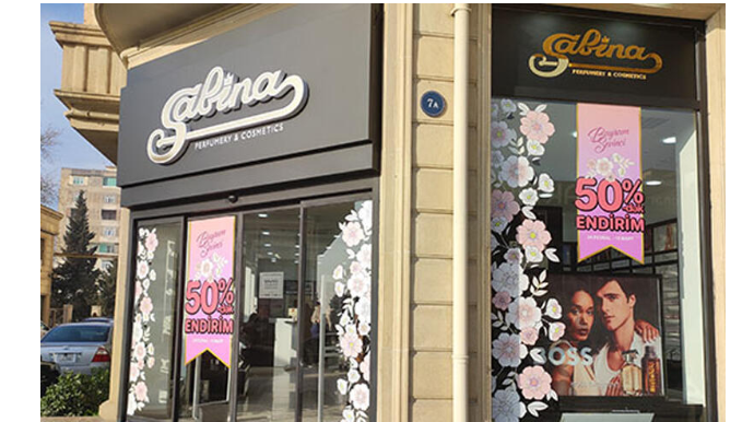 Bakıda məşhur mağazalar şəbəkəsi bağlandı 