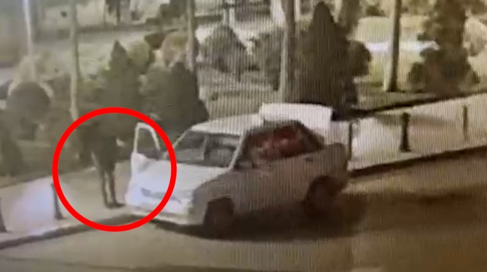 Bakıda parkinqin tumbalarını oğurlayıb "metallom"a satdılar  - FOTO - VİDEO