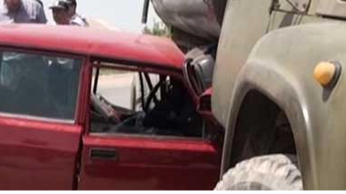 Yük avtomobili ilə minik maşını toqquşdu - Ölən var 