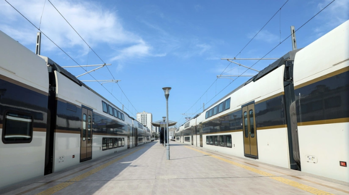 АЖД запустят дополнительные ж/д рейсы в регионы в праздничные дни