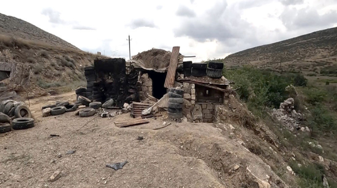 Tərtərin Canyataq kəndi yaxınlığında tərk edilmiş döyüş mövqeyi  - VİDEO