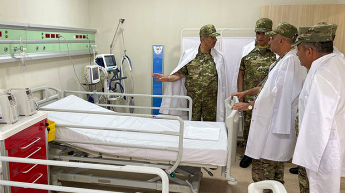 Müdafiə naziri Xocavənd rayonu ərazisində yeni hərbi hospitalın açılışında olub  - FOTO - VİDEO