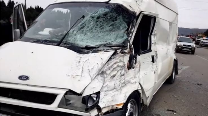 Aeroport yolunda avtomobillər toqquşub, ölən var 