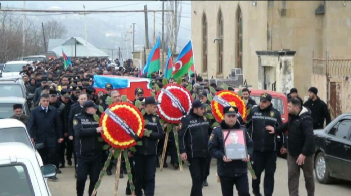 Qarabağda həlak olan polis rəisinin müavini və polis əməkdaşı dəfn edildi - FOTO   - VİDEO