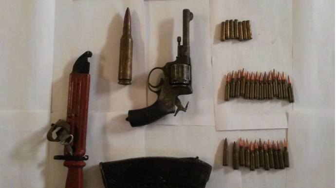 Xankəndidə xeyli silah-sursat aşkarlanıb 