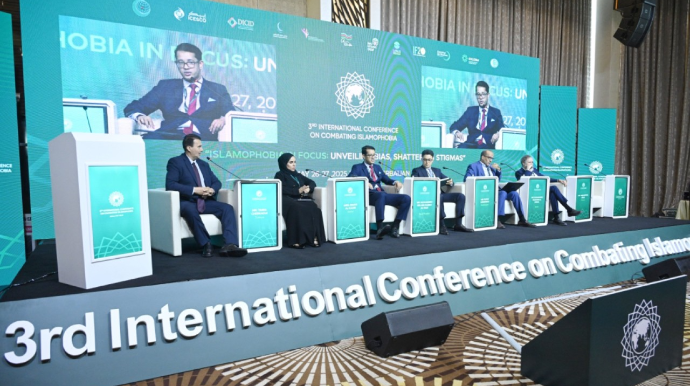 Bakıda islamofobiya ilə bağlı beynəlxalq konfransın ikinci günü başladı 